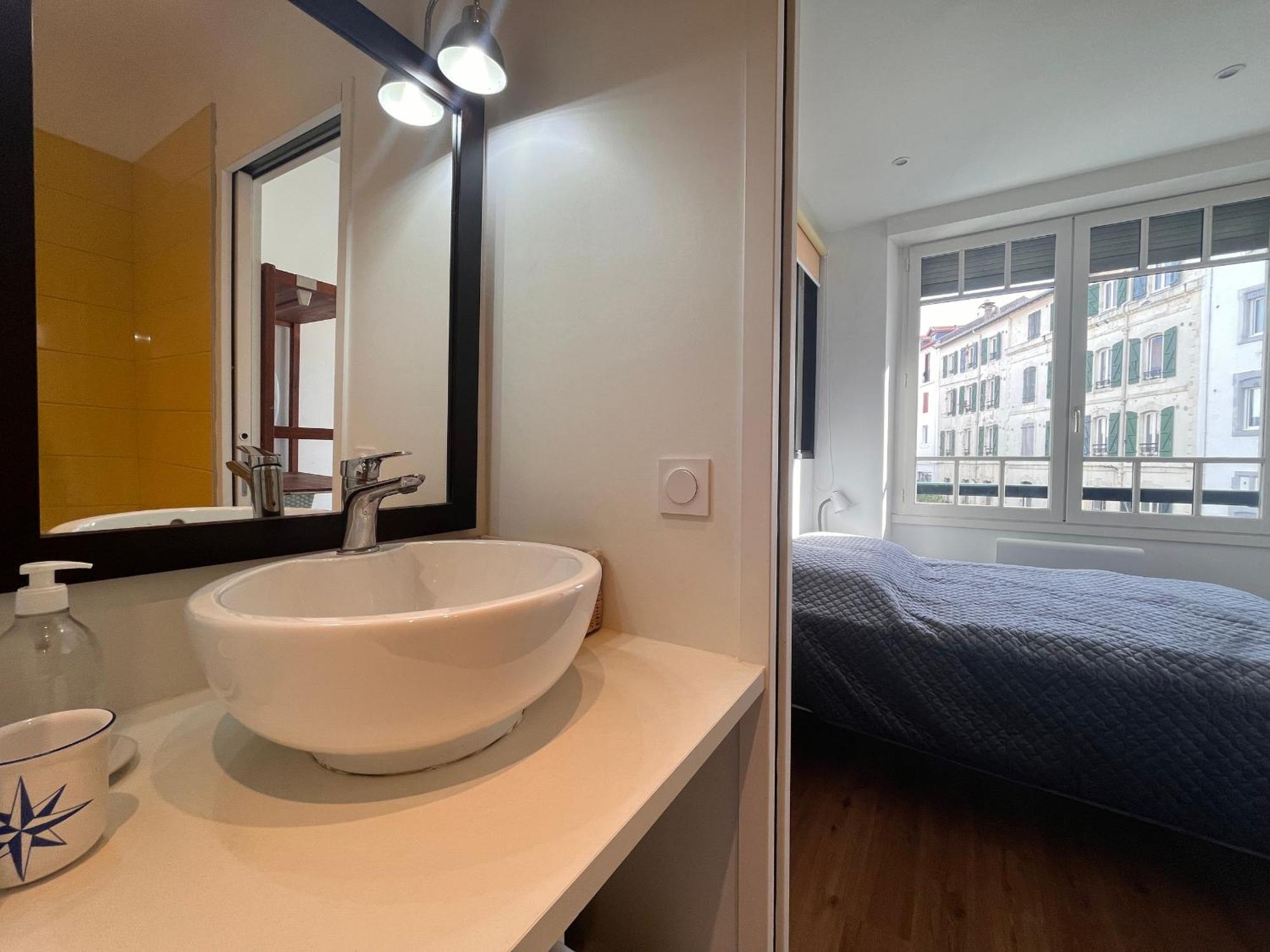 Appartement Lumineux 1 Chambre Au Coeur De Saint-Jean-De-Luz, Proche Plage Et Halles - Fr-1-239-890 المظهر الخارجي الصورة