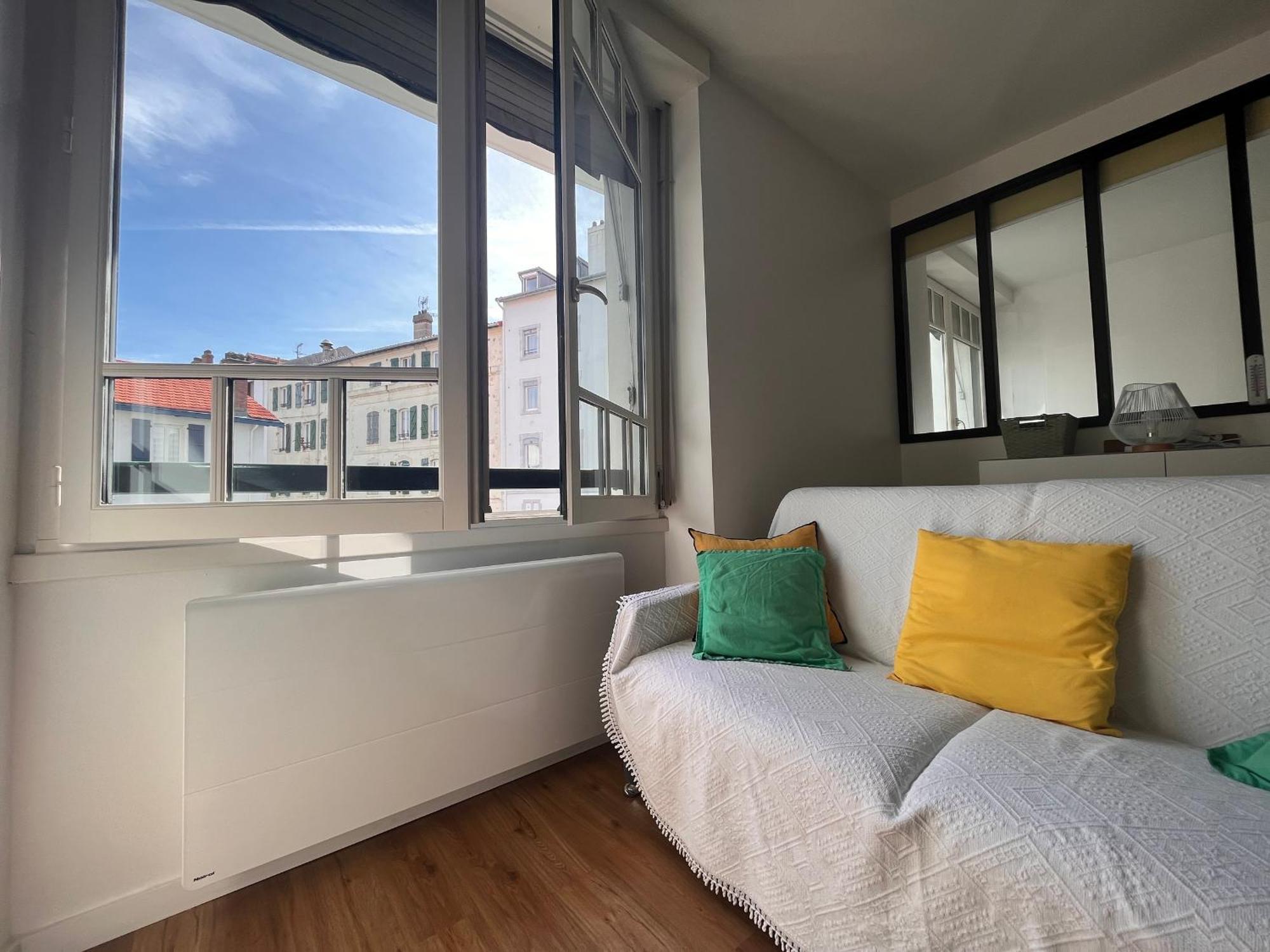 Appartement Lumineux 1 Chambre Au Coeur De Saint-Jean-De-Luz, Proche Plage Et Halles - Fr-1-239-890 المظهر الخارجي الصورة
