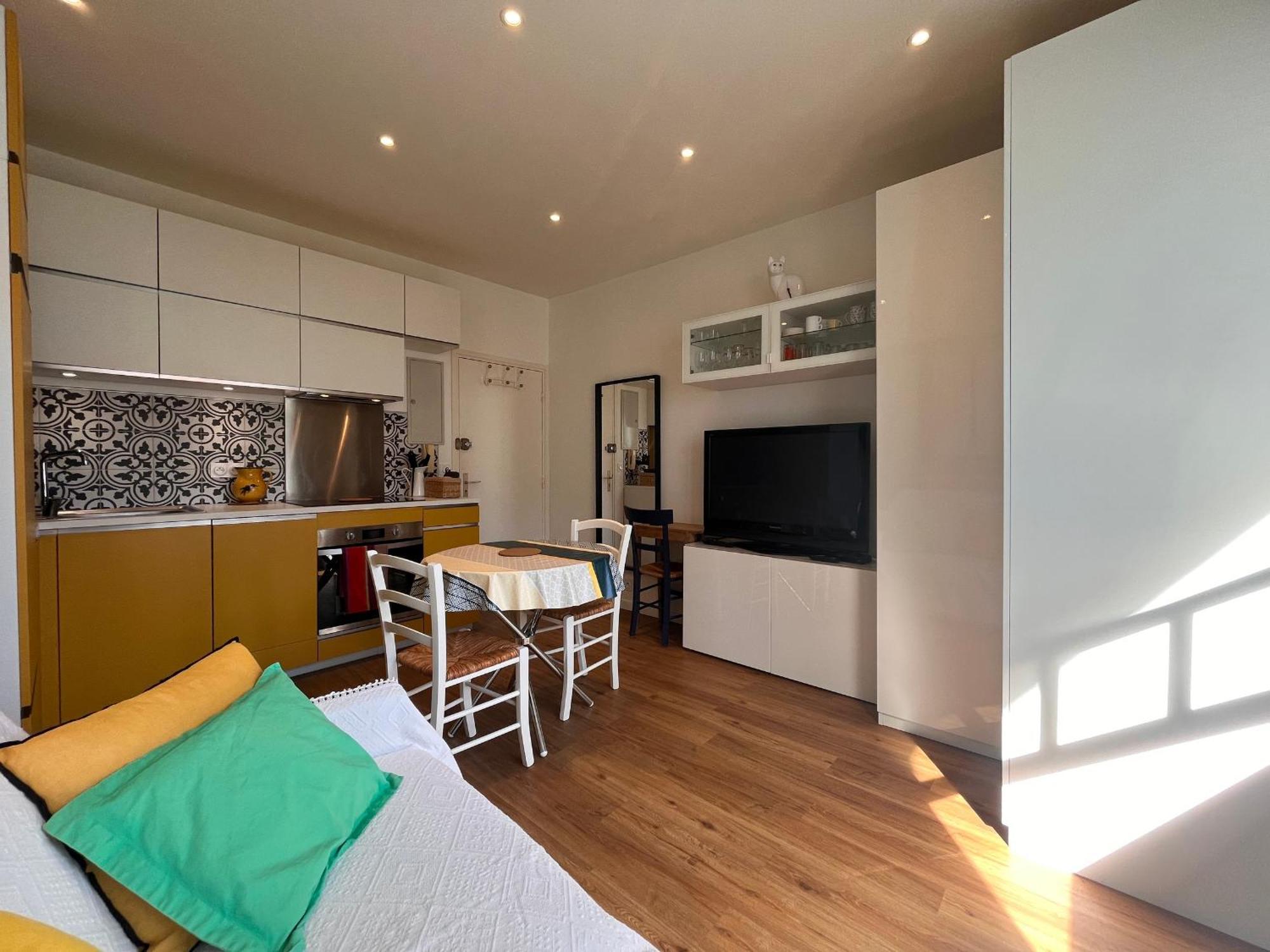 Appartement Lumineux 1 Chambre Au Coeur De Saint-Jean-De-Luz, Proche Plage Et Halles - Fr-1-239-890 المظهر الخارجي الصورة